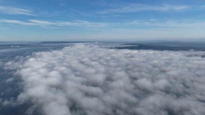 Çanakkale Boğazı’nda etkili olan yoğun sis, deniz ulaşımını aksattı. Görüş
