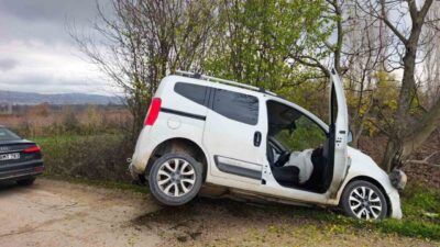 Bursa’nın İnegöl ilçesinde Kenan U.'nun kullandığı hafif ticari araç kontrolden