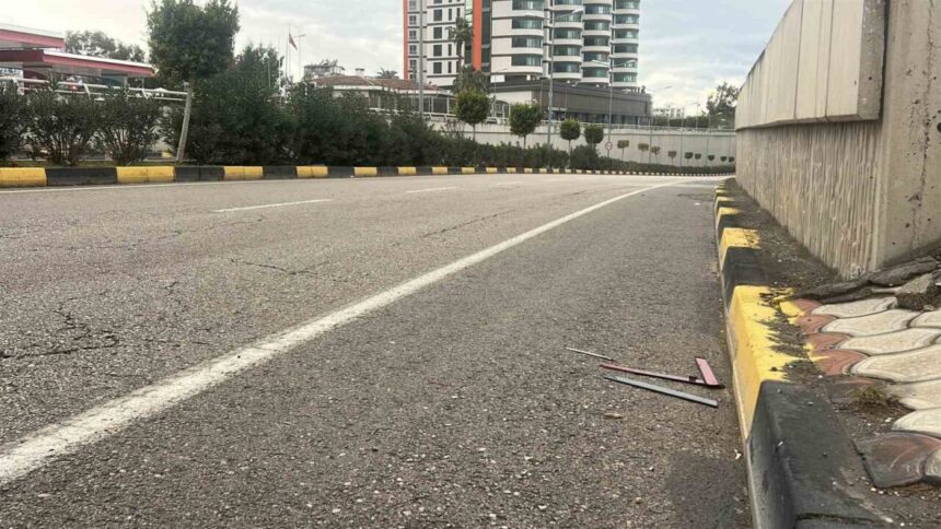 Hatay’da yolun karşısına geçerken otomobilin çarptığı 44 yaşındaki adam yaşamını yitirdi.