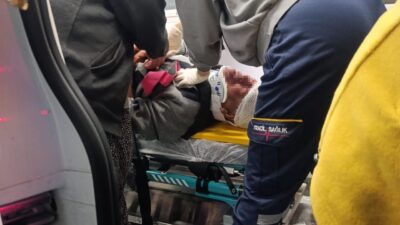 Osmaniye’de Yolun Karşısına Geçen Yaşlı Adam, Araç Çarpması Sonucu Yaralandı Osmaniye'nin Düziçi ilçesinde meydana gelen kazada, Nuri Ş. yönetimindeki otomobil,