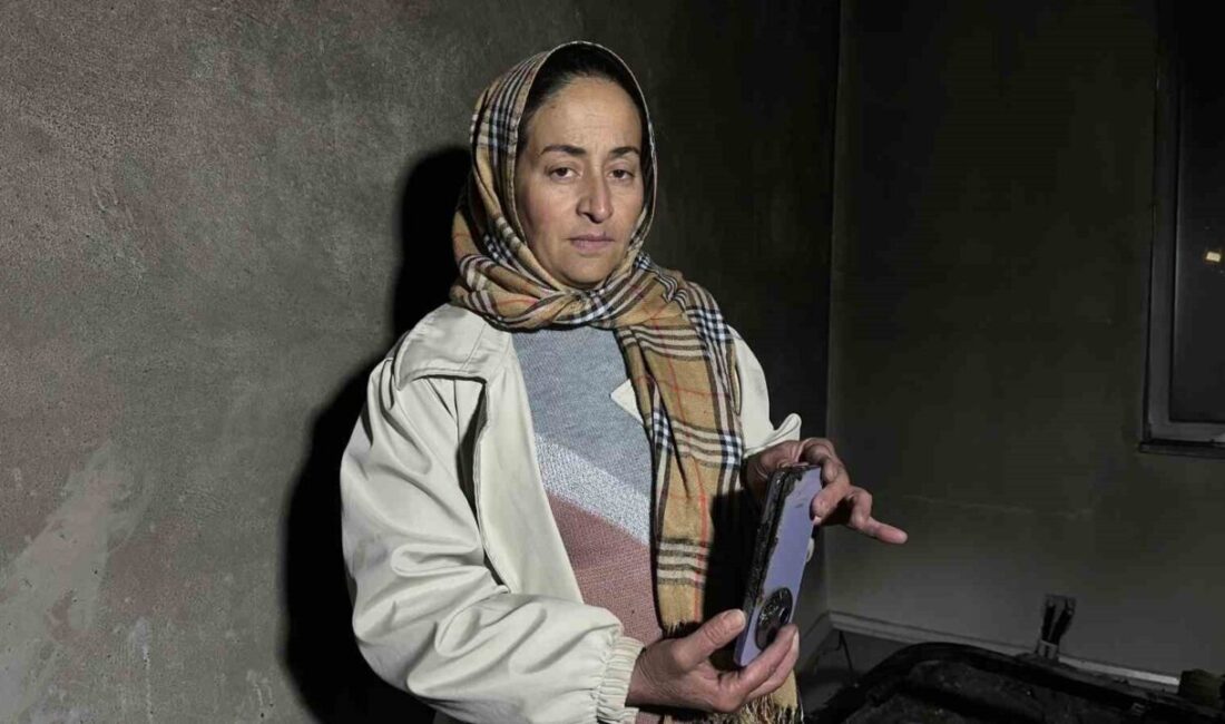 Hakkari’nin Yüksekova ilçesinde, Özlem Kartal’ın odasındaki telefonun patlaması sonucu çıkan