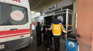 Hakkari'nin Yüksekova ilçesindeki Vali Erdoğan Gürbüz İlk ve Ortaokulu'nda düzenlenen