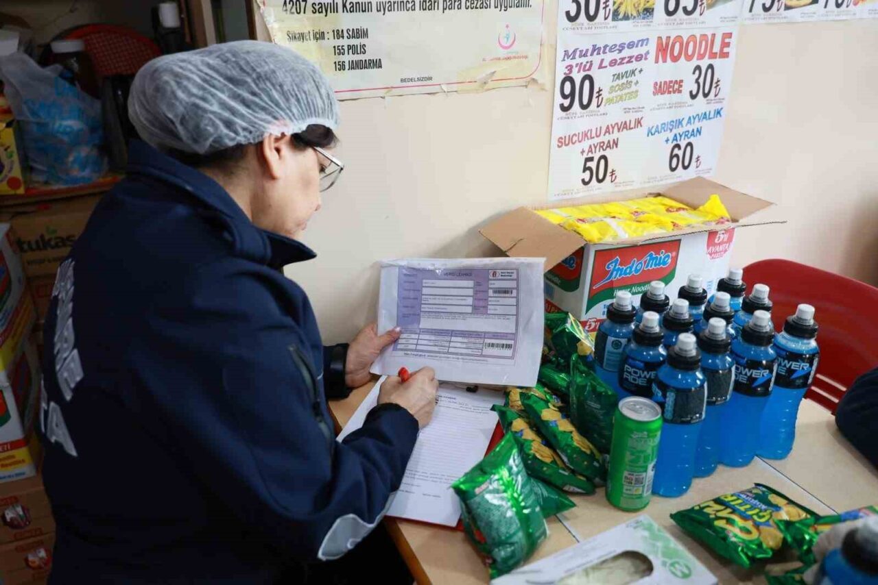 Yunusemre Belediyesi, Gıda Zehirlenmelerine Karşı Okul Çevresindeki İşletmelere Denetimlerini Artırdı