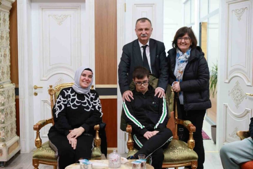 Yunusemre Belediyespor, down sendromlu bireyler için judo eğitimi projesine Manisa’da başladı.