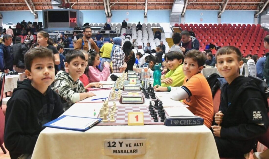 Yunusemre Belediyespor’dan Çocuklara Yönelik Yeni Satranç Kursu Kayıtları Başladı Yunusemre Belediyespor, 2013-2019 doğumlular için düzenlediği satranç kursunun kayıtlarını başlattı.