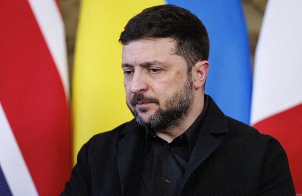Zelenskiy: Toprak Takası Konusunda Son Söz Ukrayna Halkının Olmalı Ukrayna Devlet Başkanı Vladimir Zelenskiy, Rusya ile barış görüşmelerinde toprak