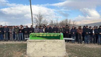 Afyonkarahisar'ın Bolvadin ilçesinde zihinsel engelli Hıdır Aktaş, evinde ölü bulundu.