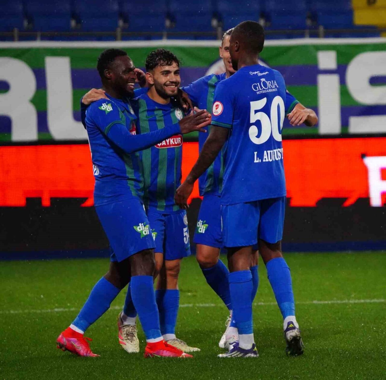 Çaykur Rizespor, Ziraat Türkiye Kupası 4. Tur'da Pendikspor'u 6-1 yenerek