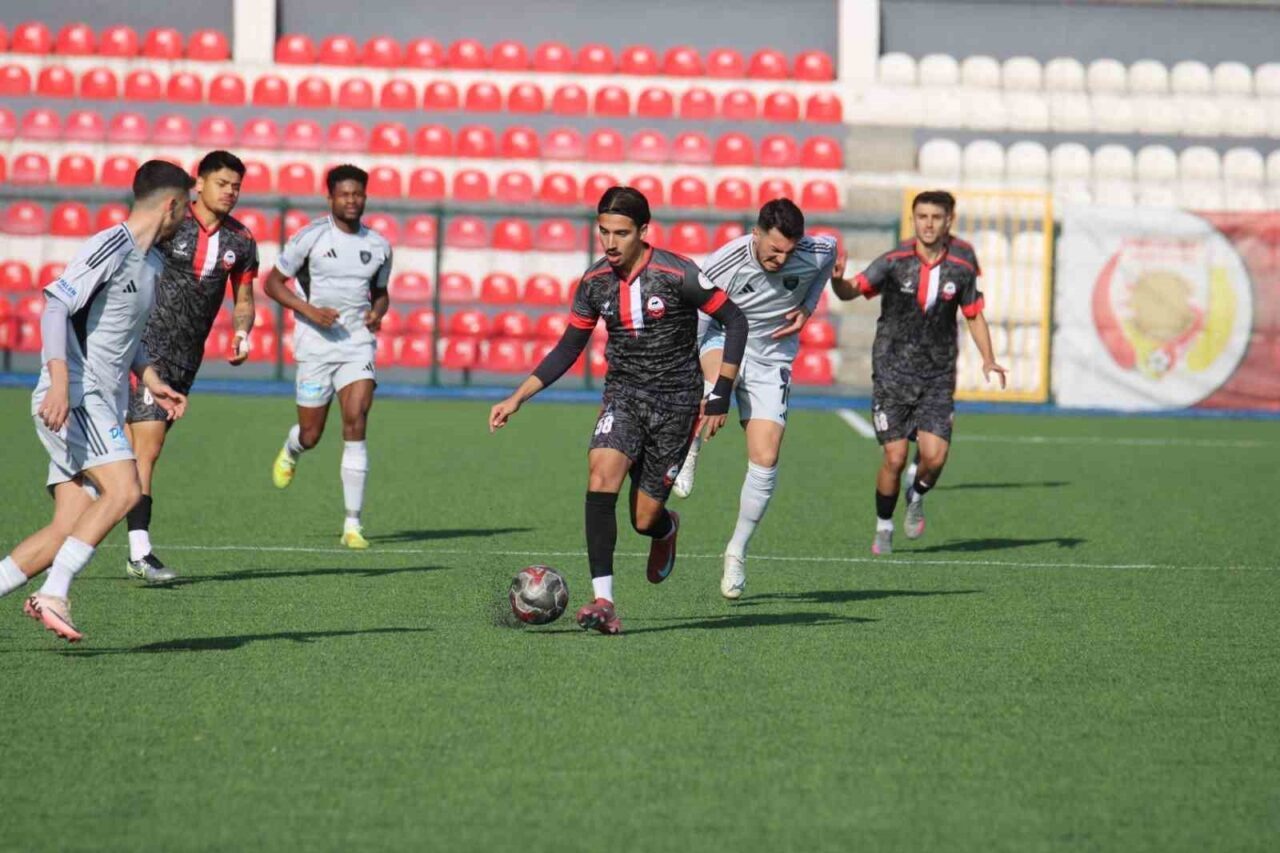 Ziraat Türkiye Kupası 4. Tur maçında Kahramanmaraşspor, kendi sahasında Erzurumspor