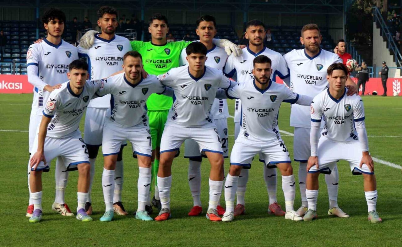 Ziraat Türkiye Kupası 4. turunda Karacabey Belediyespor, Kocaelispor'a 2-1 yenilerek