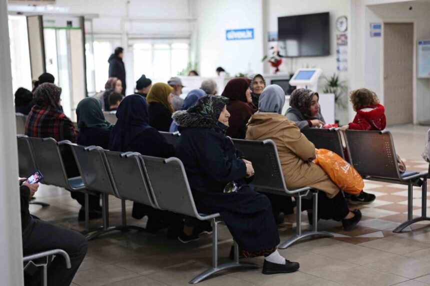 Sakarya Büyükşehir Belediyesi Tıp Merkezi, 2025’te 153 bin 407 hastaya sağlık hizmeti sundu.