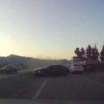 HATAY (İHA) – Hatay’da seyir halindeki bir otomobil, başka bir araca çarparak karşı şeride geçerek 5 araca daha çarptı. 4 kişi yaralandı.