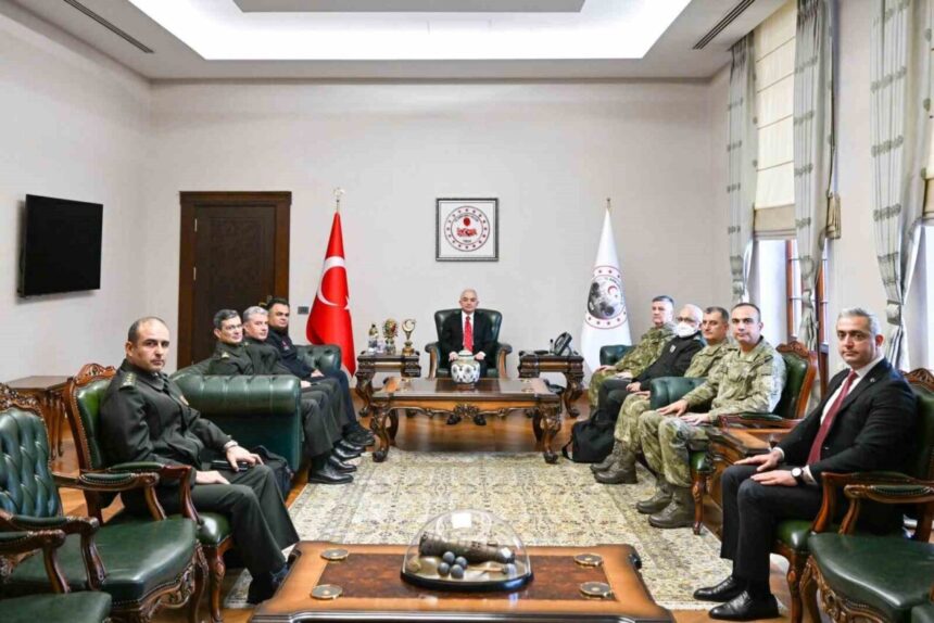 5. Kolordu Komutanı Tümgeneral Aksoytürk, Kırklareli’nde çeşitli ziyaretler gerçekleştirdi. 5. Kolordu Komutanı Tümgeneral Aksoytürk, Kırklareli’nde çeşitli ziyaretler gerçekleştirdi.