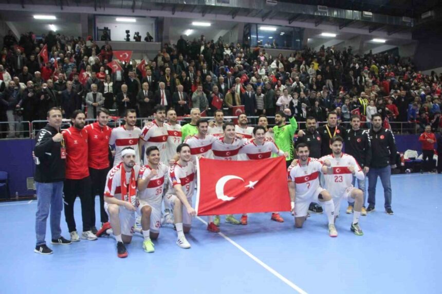 A Milli Hentbol Takımı, 2028 Avrupa Şampiyonası ön eleme turunda Bulgaristan’ı 38-29 ile geçti. A Milli Hentbol Takımı, 2028 Avrupa Şampiyonası ön eleme turunda Bulgaristan’ı 38-29 ile geçti.