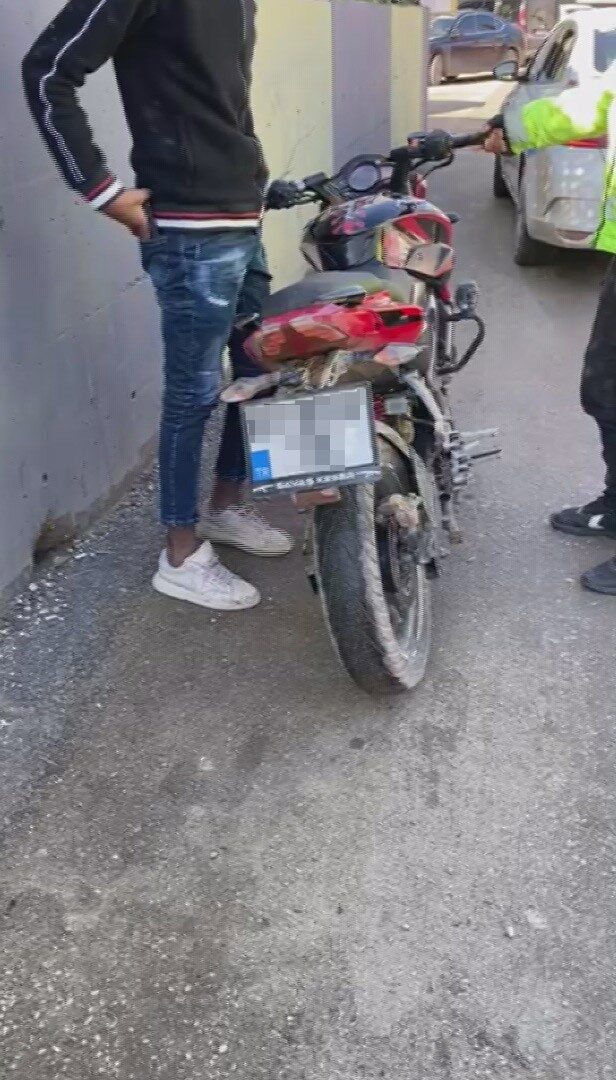 Hatay’da gürültücü motosiklet sürücüsüne toplamda 26 bin 269 TL idari ceza kesildi.