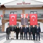 Manisa Büyükşehir Belediye Başkanı Dutlulu, Demirci’de tesis açılışlarına katıldı ve üreticilere destek sağladı.