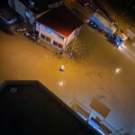 Adana’da etkili sağanak yağış, günlük yaşamı olumsuz etkiledi.