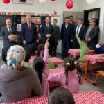 Adıyaman’da 154 bin 960 öğrenci karne aldı. Protokol üyeleri törene katıldı.