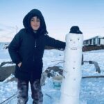 Patnos’ta etkili olan kar yağışı, ilçeyi beyaza boyadı; çocuklar eğlencenin tadını çıkardı.