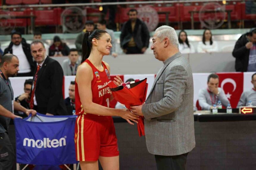 Melikgazi Kayseri Basketbol, İrlandalı sporcu Alice Kunek ile yollarını ayırdı.
