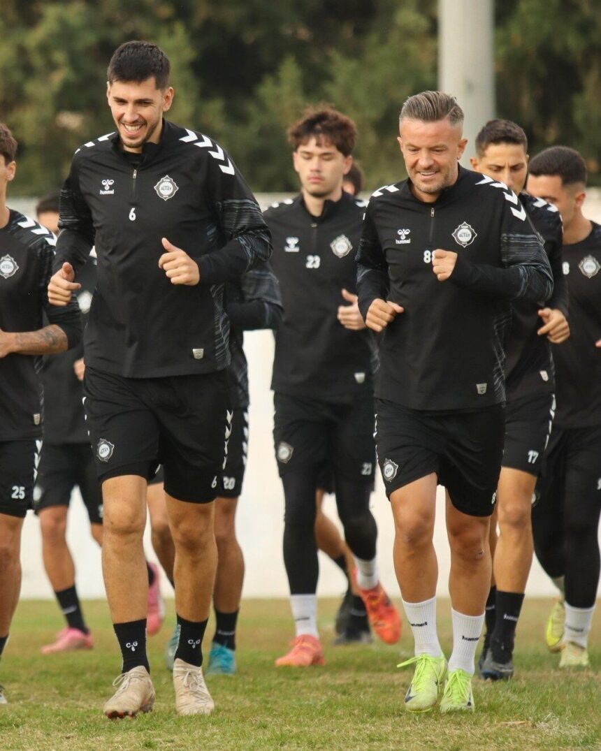 Altay’da alacakları için kulübe ihtarname gönderen Ceyhun Gülselam ve Özgür Özkaya, fesih haklarını kullanmadı.