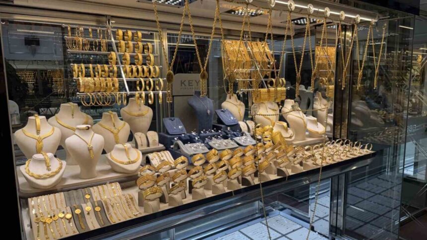 Bursalı kuyumcu Kılıç: “2026’da da altın yatırımcısının yüzü gülecek”