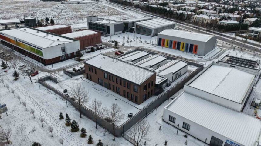 Kayseri’deki Alzheimer Aktif Yaşam Merkezi, TBMM’de sosyal sorumluluk projesi olarak öne çıktı. Kayseri’deki Alzheimer Aktif Yaşam Merkezi, TBMM’de sosyal sorumluluk projesi olarak öne çıktı.