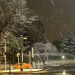 Ankara’da gece yarısı başlayan kar yağışı kenti etkisi altına aldı.