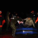 Kumluca’da sağanak yağış tarım arazilerine zarar verdi, AFAD mahsur kalan sürücüyü kurtardı.