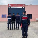 Antalya’da 22 yıl 8 ay hapis cezası bulunan firari hükümlü yakalandı ve cezaevine gönderildi.