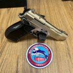 Arnavutköy’de düğün konvoyunda havaya ateş açan bir kişi ruhsatsız silahıyla yakalandı.