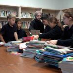 Atakum Belediyesi’nin ‘Kitabın Biletin Olsun’ kampanyasıyla 10 binin üzerinde kitap okullara ulaştı.