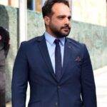 Eski Avcılar Belediyesi Başkan Yardımcısı Burçin Baykal (41) intihar etti, cenazesi kılındı.