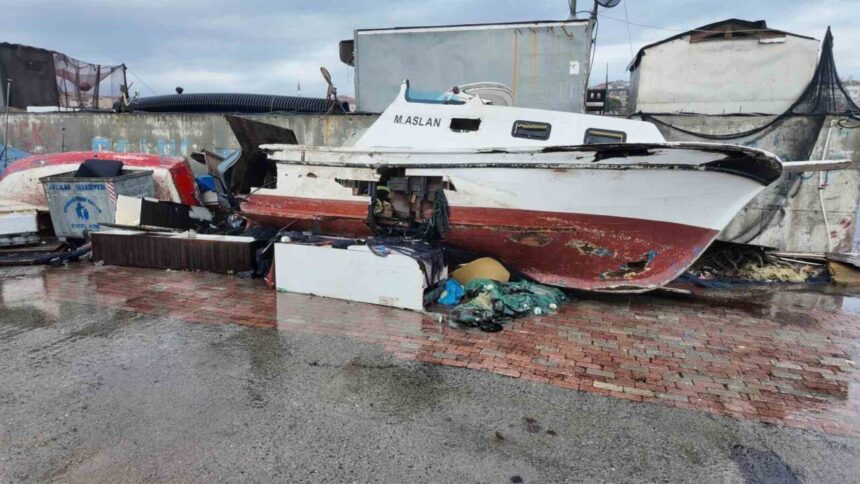 Avcılar’da Lodos, Balıkçı Tekneleri ve Barakalarına Zarar Verdi