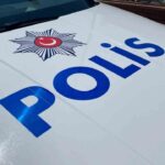 Aydın’da hapis cezasıyla aranan kişi, Muğla’da yakalandı; aynı adreste bir başka şüpheli tespit edildi.