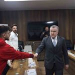 Bakan Bak, İtalya’da Olimpiyatlarda mücadele edecek milli sporcularla buluştu