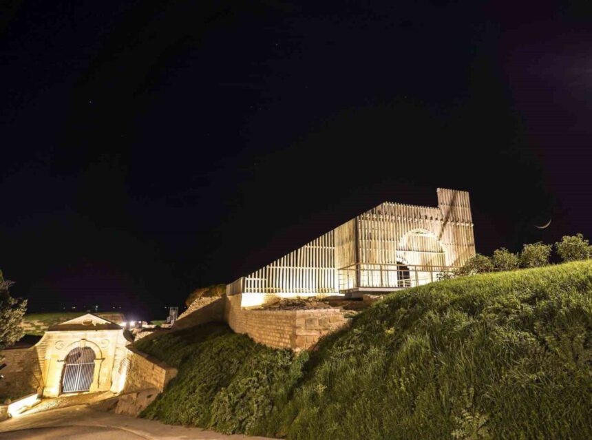 Bakan Ersoy, Seddülbahir Kalesi’nin EMYA 2026’ya aday gösterildiğini açıkladı.