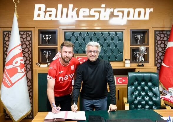 Balıkesirspor, Torbalıspor’dan forvet Akın Arıcan ile sezon sonuna kadar anlaştı. Balıkesirspor, Torbalıspor’dan forvet Akın Arıcan ile sezon sonuna kadar anlaştı.