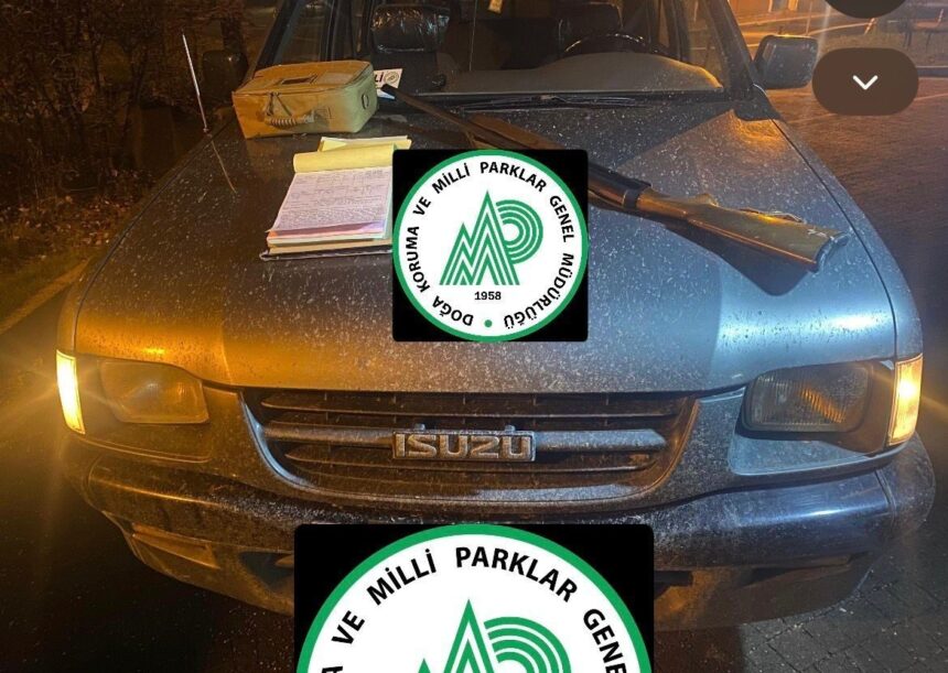 Bartın’da kaçak avcılar, denetim ekiplerinin kameralarına takıldı. Bartın’da kaçak avcılar, denetim ekiplerinin kameralarına takıldı.