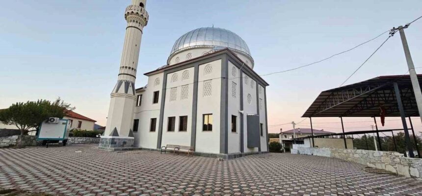 Bozdoğan’daki Başalan Mahallesi’nde yeni cami için imam ataması bekleniyor. Bozdoğan’daki Başalan Mahallesi’nde yeni cami için imam ataması bekleniyor.