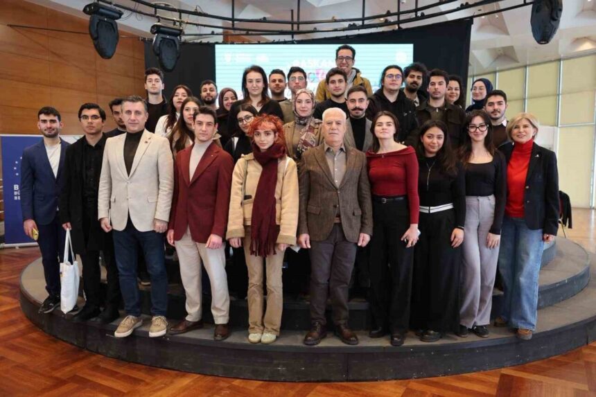 Büyükşehir Belediye Başkanı Bozbey, üniversite öğrencileriyle buluşarak gençlerin görüşlerini dinledi.