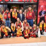 Kayseri Büyükşehir Belediye Başkanı Büyükkılıç, İldem’deki AVM’de esnaf ve vatandaşlarla buluştu.