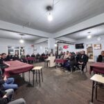 Çivril Belediye Başkanı Semih Dere, Menteş Mahallesi’nde sakinlerle buluşarak talepleri dinledi.