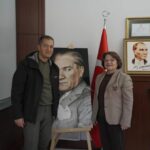 Didim’de doğalgaz altyapı çalışmaları sürerken, Başkan Gençay yetkililerle durumu değerlendirdi.