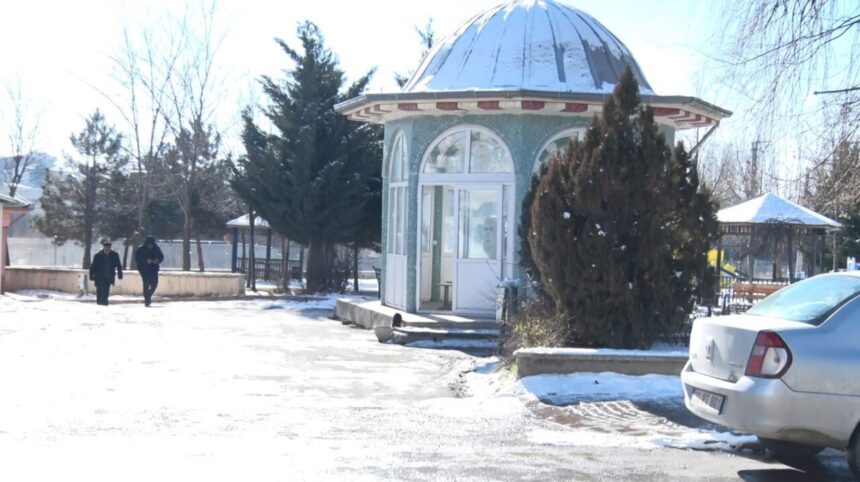 Ankara Mamak’ta Su Kesintileri Vatandaşları Mağdur Ediyor, Yetkililere Çağrı Yapıldı