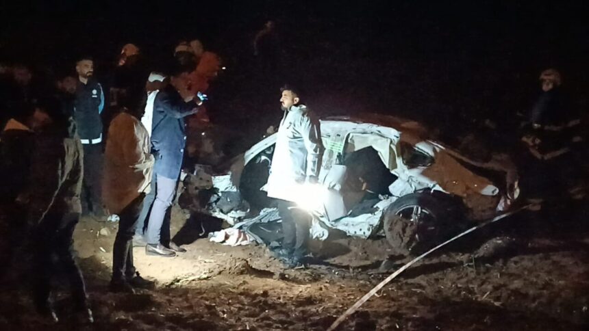 Batman’daki trafik kazasında can kaybı 4’e yükseldi. Yaralılar hastaneye kaldırıldı. Batman’daki trafik kazasında can kaybı 4’e yükseldi. Yaralılar hastaneye kaldırıldı.