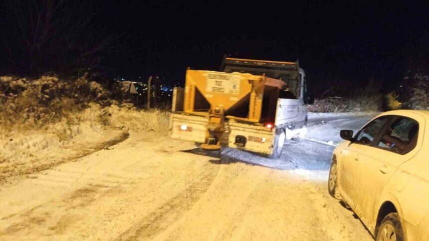Battalgazi Belediyesi, kar yağışı sonrası ulaşımı sağlamak için seferber oldu, 40 kırsal mahallede yollar açıldı.