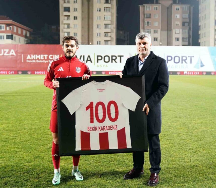 Pendikspor’da Bekir Karadeniz, Erzurumspor FK karşılaşmasıyla 100. maçına çıktı. Pendikspor’da Bekir Karadeniz, Erzurumspor FK karşılaşmasıyla 100. maçına çıktı.