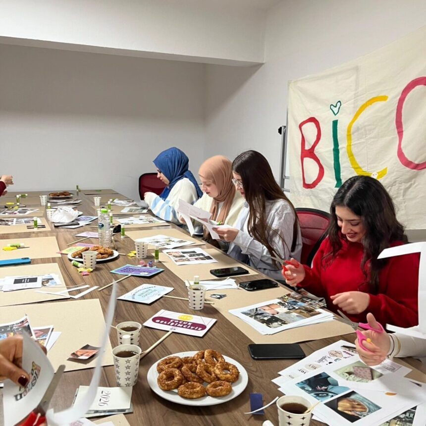 Bilecik Kent Konseyi’nde BŞEÜ Çocuk Gelişimi Kulübü’nün ‘Hayal Panosu’ etkinliği düzenlendi.