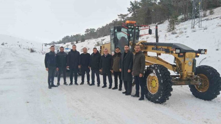 Bozüyük’te karla mücadele çalışmaları yerinde gözlemlendi.